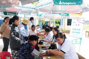Ngày hội sức khỏe cho người nông dân - Vì cuộc sống ngày một tốt đẹp hơn tại Bình Thuận